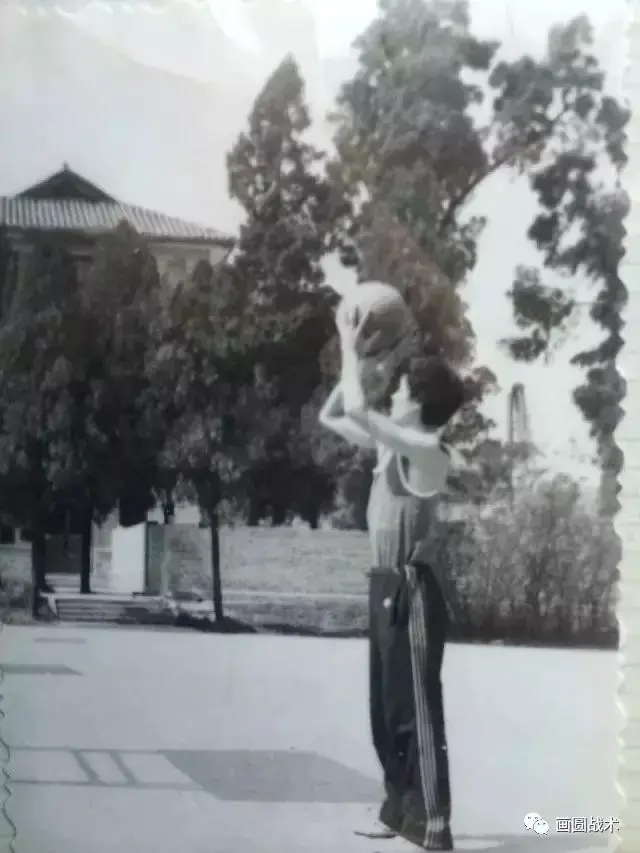 如何通过力量训练改善篮球运动员的速度和敏捷性?_2